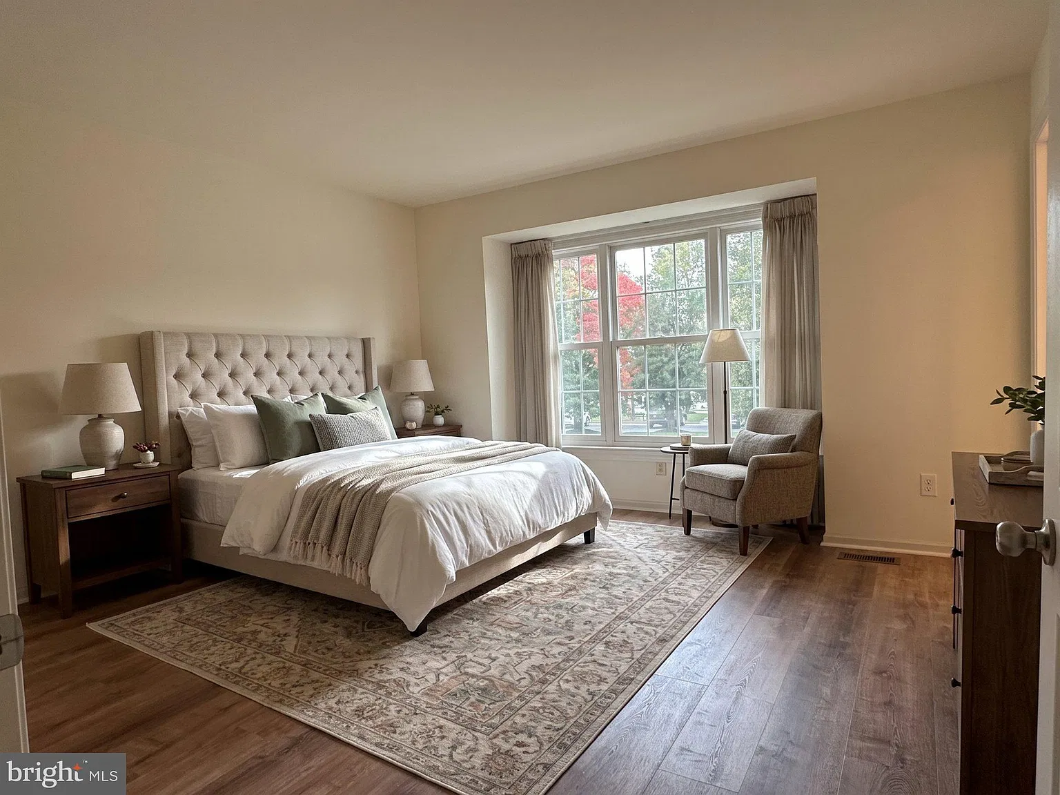 3 bed, 4.0 bath, 2196 sqft, $3,000 — Photo 4