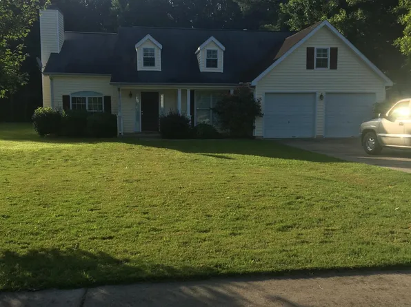 137 River View Ct, Hampton, GA 30228