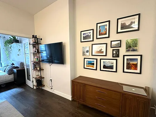 Rented by Tourma Realty LLC | media 4