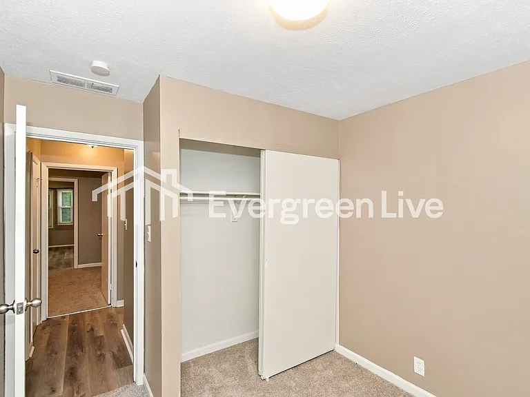 3314 N Ashland Ave — Photo 12