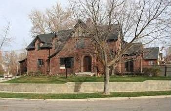 1st image of 1600 E Yalecrest Ave