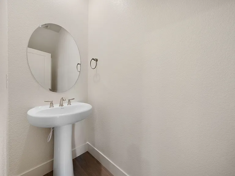 1594 Grazer Way — Photo 12