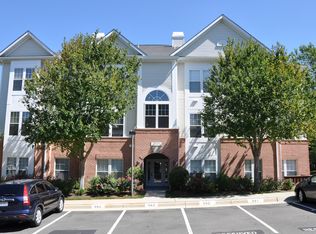 1519 N Point Dr APT 102, Reston, VA 20194