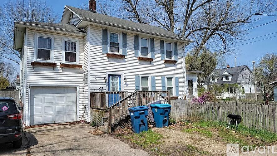 1st image of 1904 Cameron St Unit A