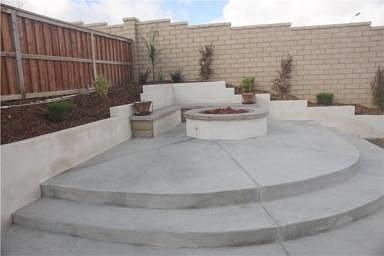 Firepit W/Seating