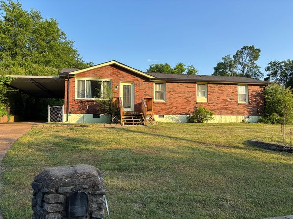 627 Rowan Dr