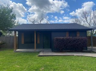 614 Erwin St, Brazoria, TX 77422