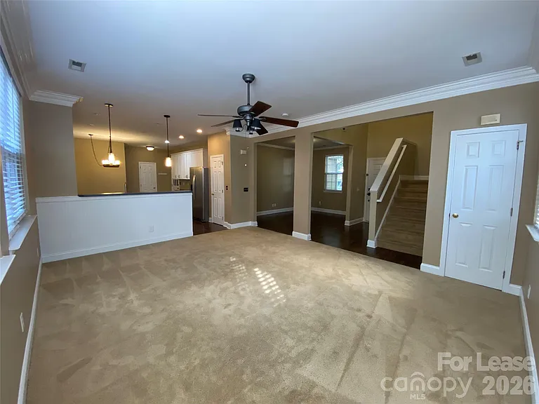 9513 Wilson Hall Dr — Photo 2