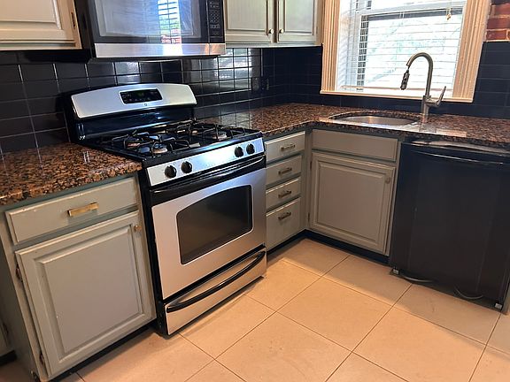 5th image of 3835 McDonald Ave Floor 1
