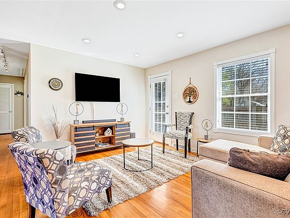 4th image of 5309 Bloomingdale Ave