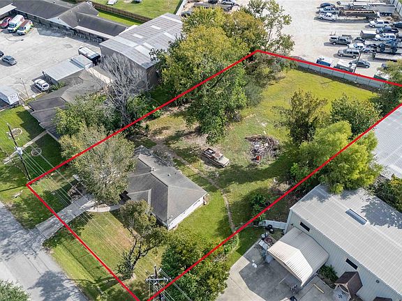 5th image of 15022 Marine Rd