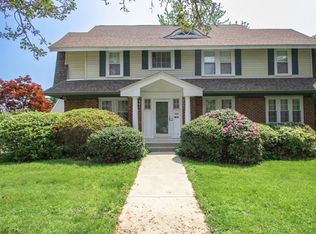 512 Elm St, West Springfield, MA 01089