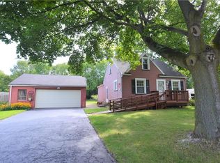 86 Varian Ln, Rochester, NY 14624