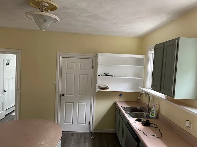 199 Howell St #1 — Photo 7