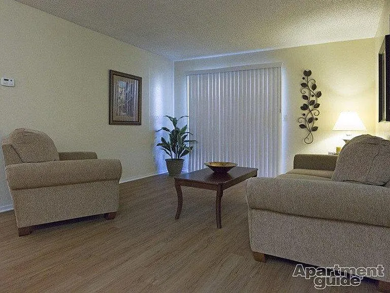 Willow Ridge — Photo 15