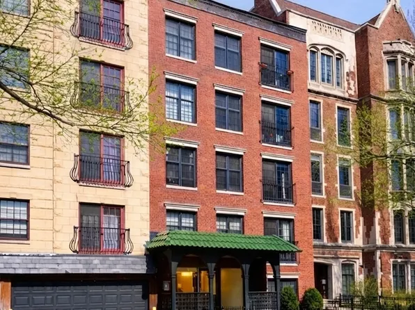 512 W Barry Ave APT 205, Chicago, IL 60657