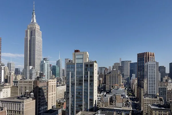 Rented by Brown Harris Stevens | media 37