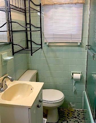 2nd image of 288 Mallory Ave Floor 2