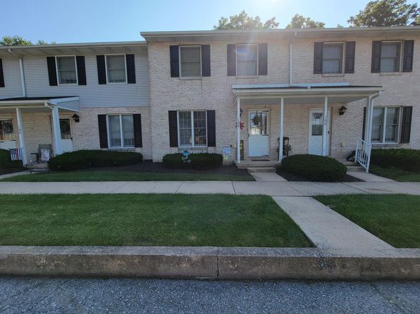 104 S Court St