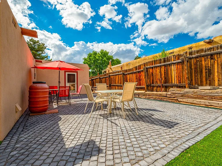 2911 Avenida Alamosa — Photo 22