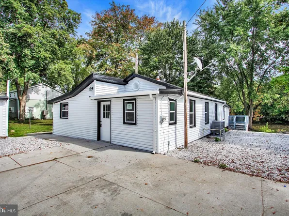 1130 N Browns Dam Dr, New Oxford, PA 17350