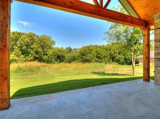 8550 Three Oaks Rd, Edmond, OK 73025