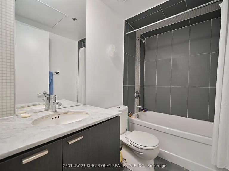 375 King St W #2908 — Photo 12
