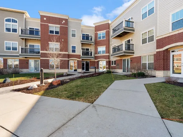 5192 Sassafras Dr #302, Fitchburg, WI 53711