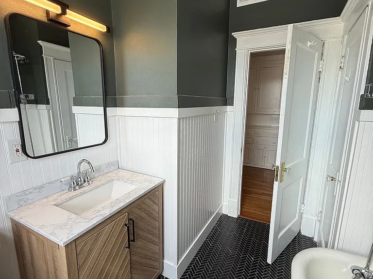 4166 Russell Blvd #3E — Photo 18