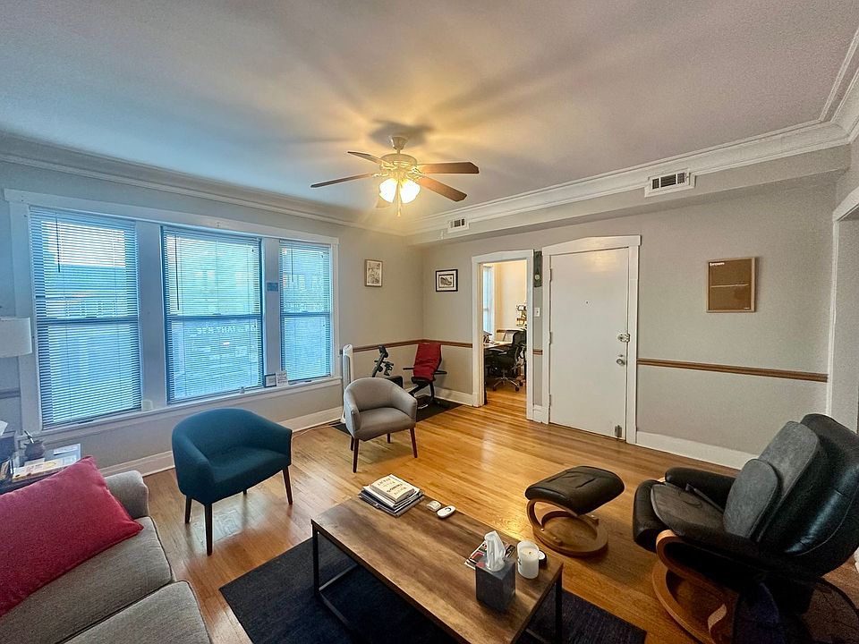 1st image of 4609 N Western Ave Floor 2