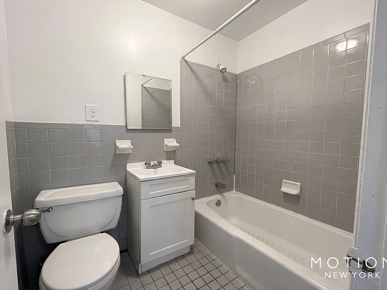 156 E 85th St #2A — Photo 5