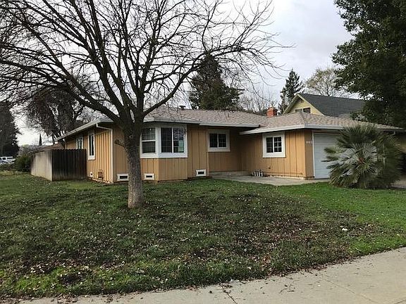 4th image of 1107 Cypress Ln
