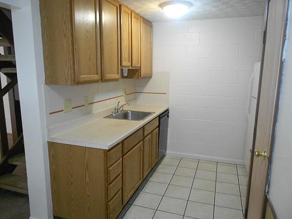 2nd image of 243 W 9th Ave