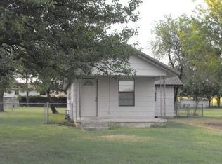 1606 W Tulsa, Sulphur, OK 73086