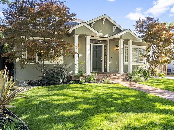 5th image of 1050 Willow Glen Way