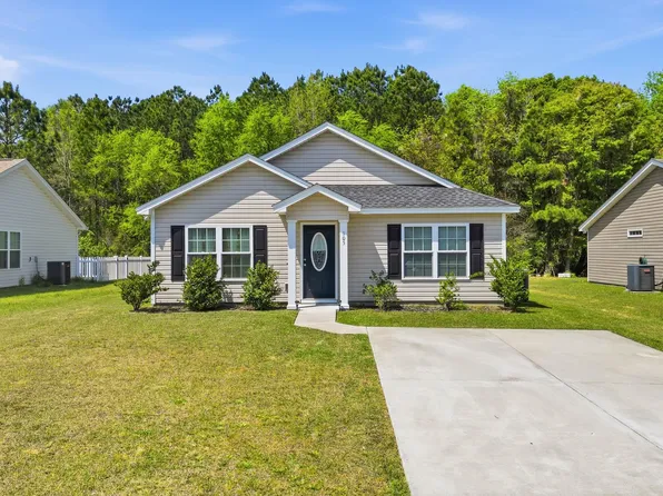 105 Rosewood Dr., Georgetown, SC 29440