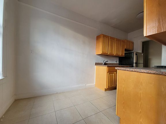 3rd image of 44-15 43rd Ave #220