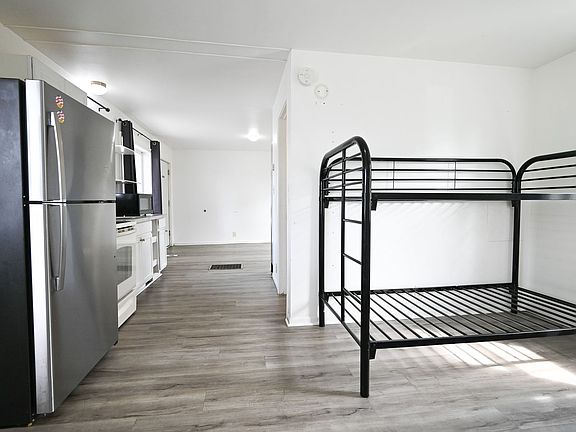 5th image of 511 Vine St #1