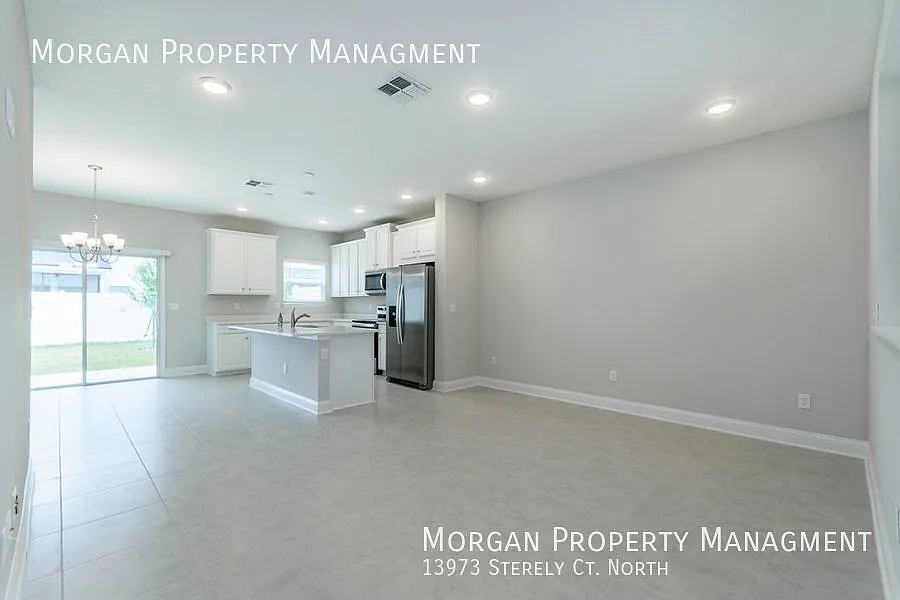 Like-New 3BR/2.5BA Townhome in Desirable Wells Creek! — Photo 4
