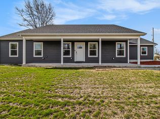 406 E Stray Ave, Ludington, MI