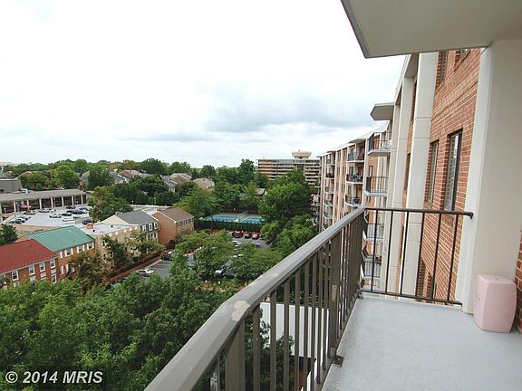 5th image of 3101 New Mexico Ave NW APT 1011