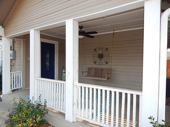 5th image of 507 N Trinity St
