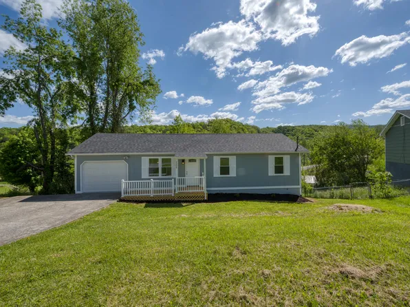 1206 Idlewylde Cir, Johnson City, TN 37601