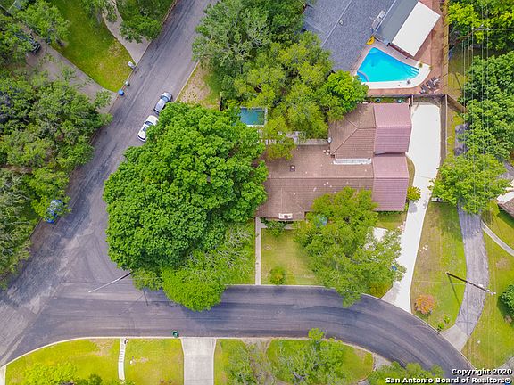 4th image of 1303 Mount Vieja Dr