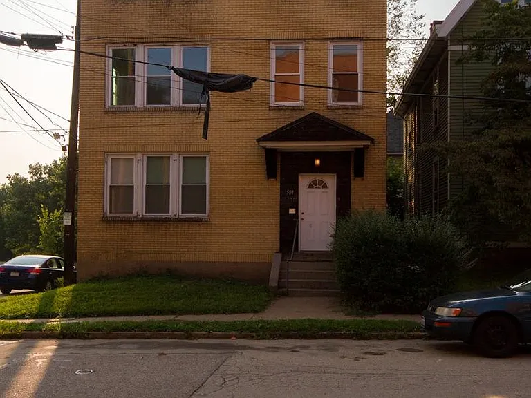 501 Pitt St #2 — Photo 2