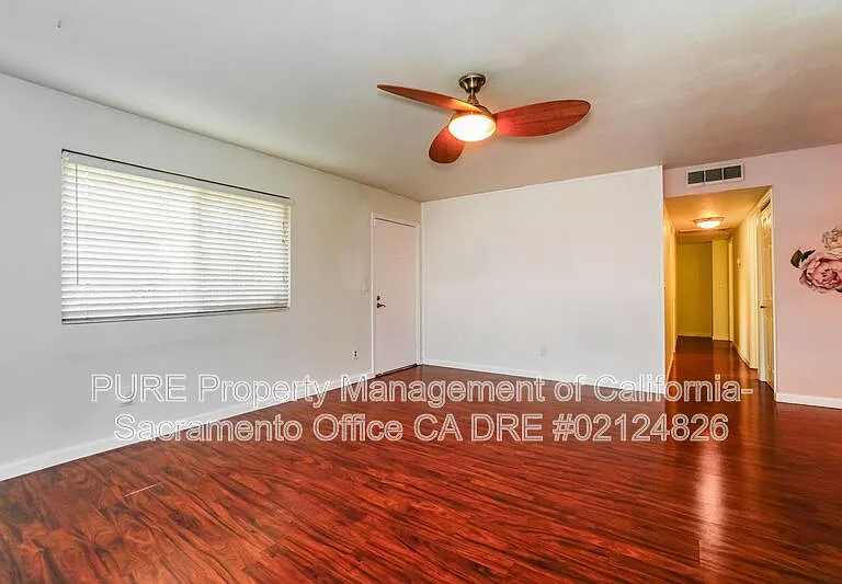 2153 Cottage Way — Photo 5