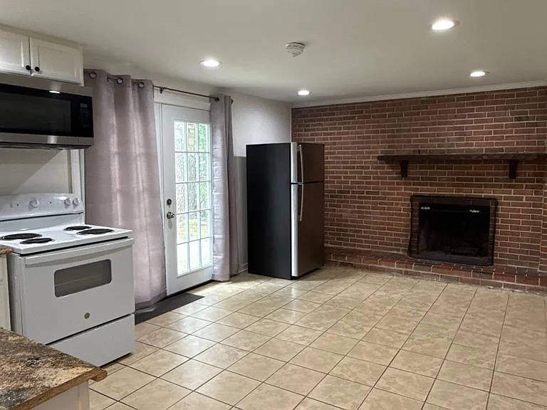 4468 Dale Blvd — Photo 5
