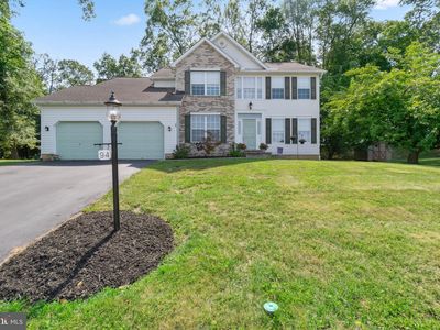 94 S Kennard Dale Ave, Stewartstown, PA, 17363