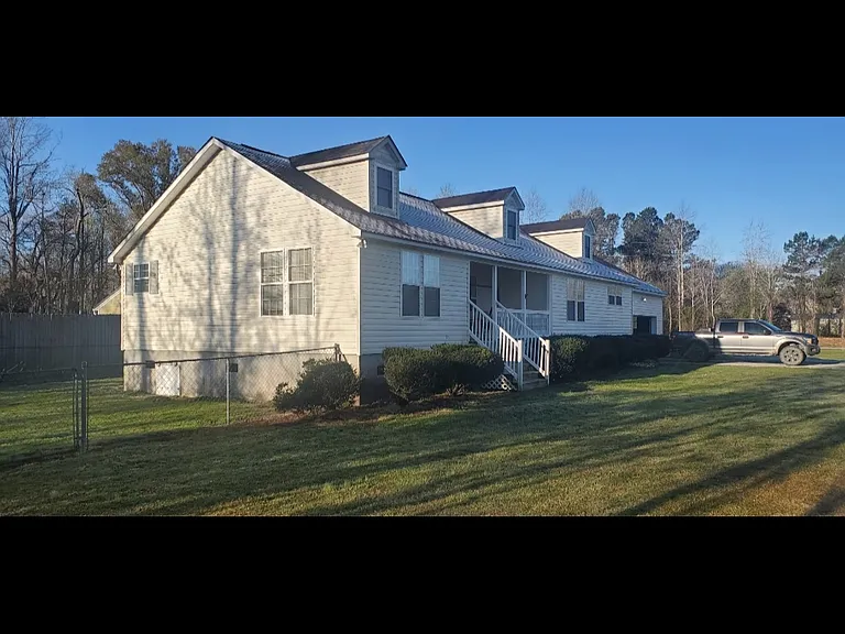 317 Steamship Ln — Photo 1