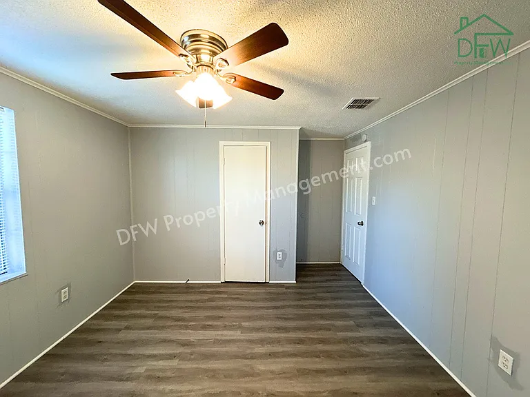 1615 Voirin Rd — Photo 16
